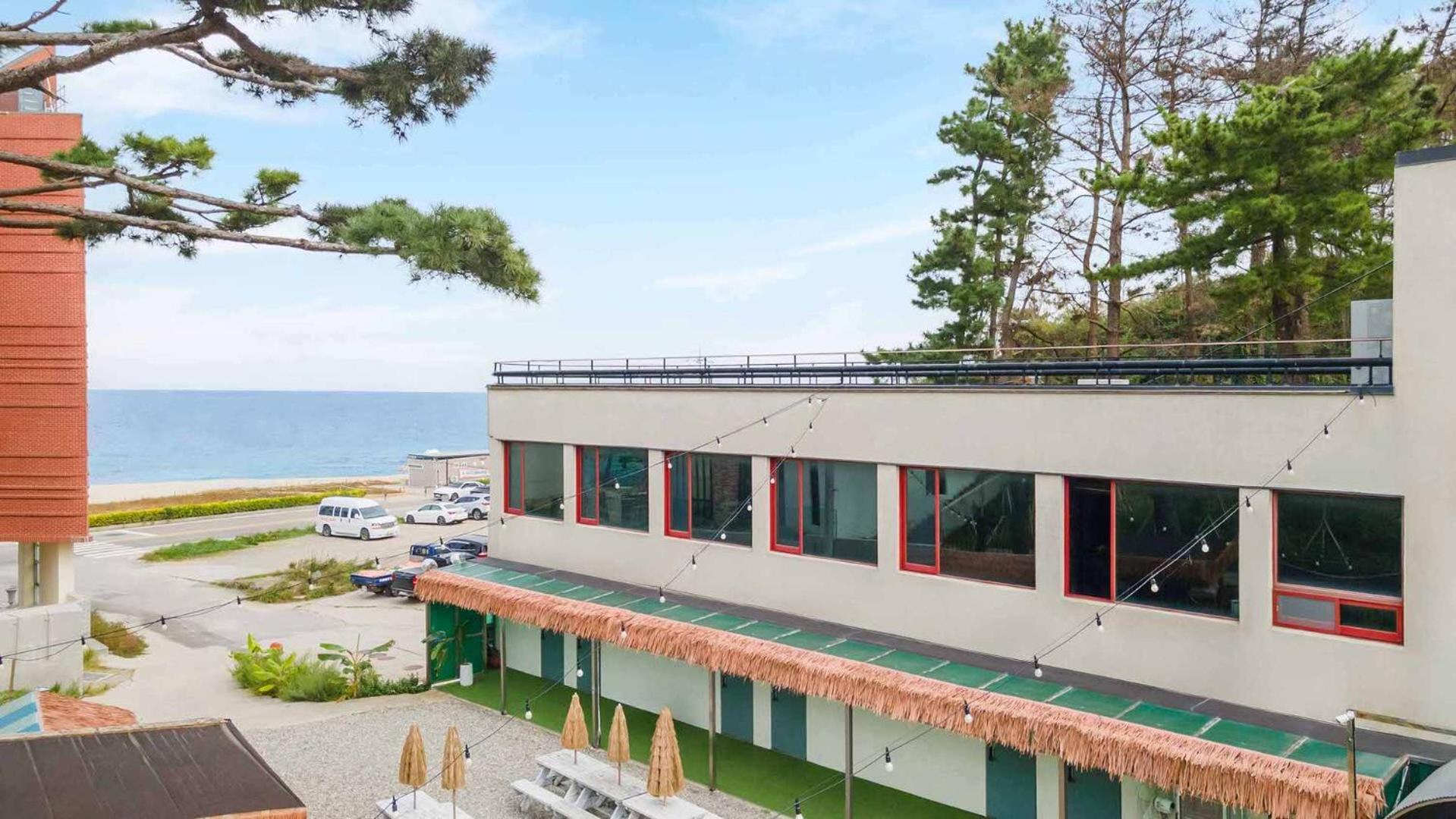 Gangneung Funny Group Pension Гангнеунг Екстериор снимка